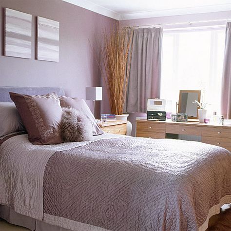 Lilac Bedroom Ideas, Idea Bilik Tidur, Lilac Bedroom, Romantic Bedroom Design, Lavender Bedroom, Reka Bentuk Bilik Tidur, Gray Bedroom Walls, Pastel Bedroom, Romantic Bedroom Decor