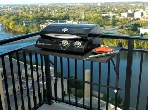 22 Best 22 BBQ Grill for Apartment Balcony - Balcony Decoration Ideas in Every Unique Detail Rail Shelf, Small Grill, Outdoor Bbq Grill, Barbecue Design, Balcony Decoration, Small Patio Garden, Apartment Balcony, Apartment Balcony Decorating, Deck Railings