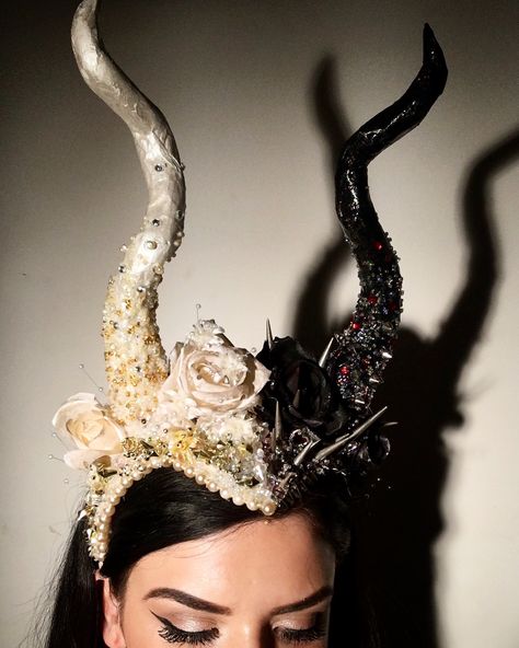 Handmade headdress / headpiece. Instagram: Geoartistry. Glitter, beads, roses, pearls, spikes, maleficent, unicorn, angel, demon, devil, half and half headpiece. Demon Headpiece, Sinner Costume, Angel Headpiece, Devil Party, Half Angel Half Demon, Demon Costume, Angel Demon, Devil Costume, Goddess Costume