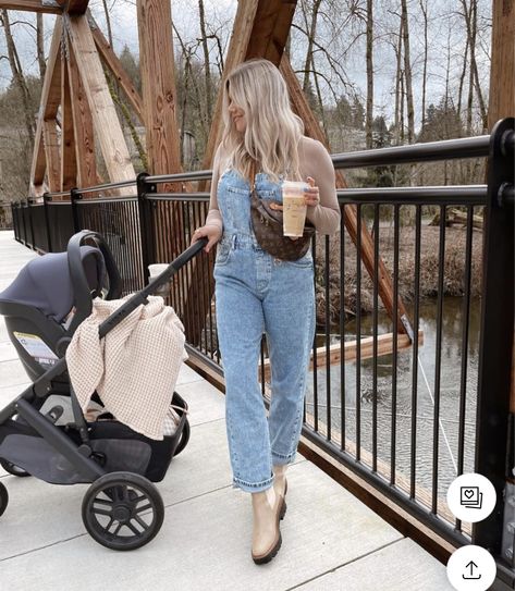 Bre Sheppard Pregnant Outfits, Maternity Overalls Outfit Winter, Maternity Overalls Outfit Fall, Bre Sheppard Pregnant, Pregnant Overalls Outfit, Pregnancy Overall Outfits, Maternity Overalls Outfit, Free People Maternity, Overalls Outfit Fall