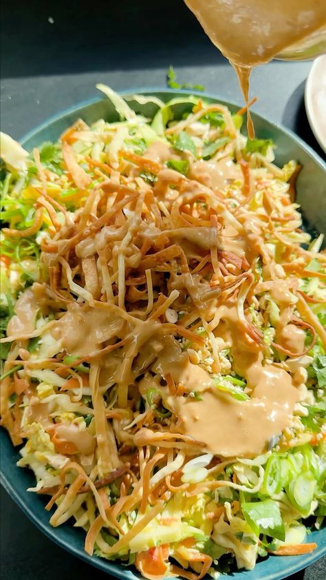 Chopped Thai Crunch Chicken Salad. With lots and lots of crispy, salty, fried wontons and my favorite sesame ginger peanut dressing… | Instagram Ginger Peanut Dressing, Tieghan Gerard, Thai Chicken Salad, Crispy Wonton, Fried Wontons, Vegetarian Main Course, Thai Salads, Satisfying Salads, Peanut Dressing