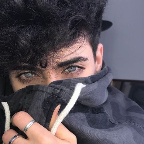 i see stars in your eyes Elijah Haider, Close Up, We Heart It, Lost, Tumblr, Photography, Hair, Pins, Black