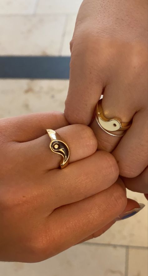 #besties #matching #aesthetic #tiktok Bestie Rings Aesthetic, Aesthetic Matching Jewelry, Matching Bestie Rings, Matching Couple Accessories, Matching Jewelry Best Friends Aesthetic, Matching Bff Jewelry, Matching Necklaces Aesthetic, Matching Rings Aesthetic, Matching Jewelry Best Friends