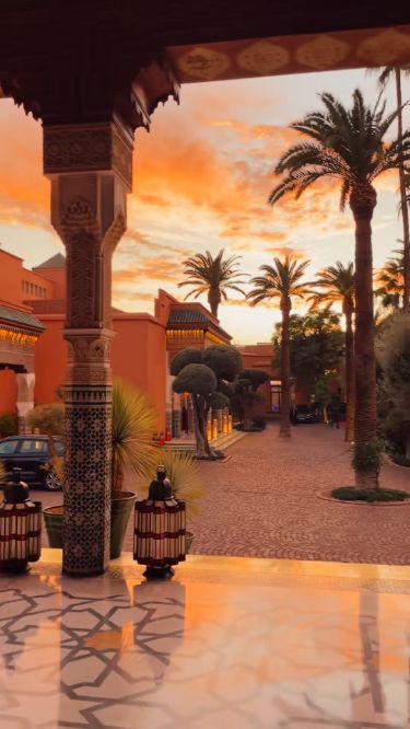 Credit to atravelchick on tiktok. The most beautiful warm sunset view in Marrakech, Morocco, luxury vacation. Marrakech Aesthetic, Marrakech Morocco Aesthetic, Morroco Marrakech, Morocco Vacation, Morocco Luxury, Morocco Aesthetic, Faceless Content, Moroccan Aesthetic, Rent Car