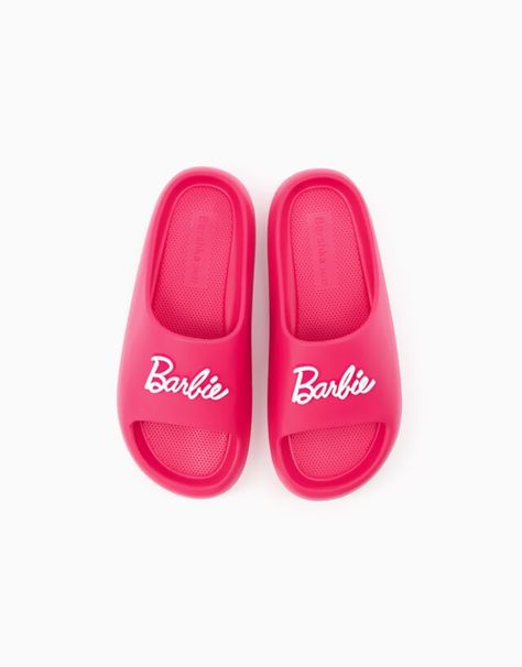 Accessoires Barbie, Slider Sandals, Sparkly Top, Body Photography, Pink Girly Things, Girly Shoes, Oversized Sunglasses, Pink Mini Dresses, Barbie Fashion