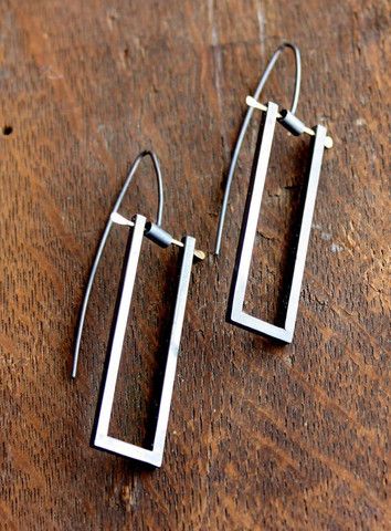 Edgy Earrings, Handmade Silver Jewellery, Aluminum Jewelry, Metalwork Jewelry, Handmade Jewelry Earrings, Earrings Inspiration, Geometric Jewelry, Creative Jewelry, Oxidized Silver