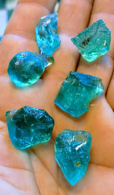 One topaz and beryl stones Aquamarine crystalAll the stones are from a volcanic region and the topaz is from the mountain Aquamarine Crystal Aesthetic, Aquamarine Stone Aesthetic, Aquamarine Aesthetic Gem, Aquamarine Aesthetic, Opal Mermaid, Gemini Aesthetic, Beryl Stone, Crystal Room, Crystal Uses