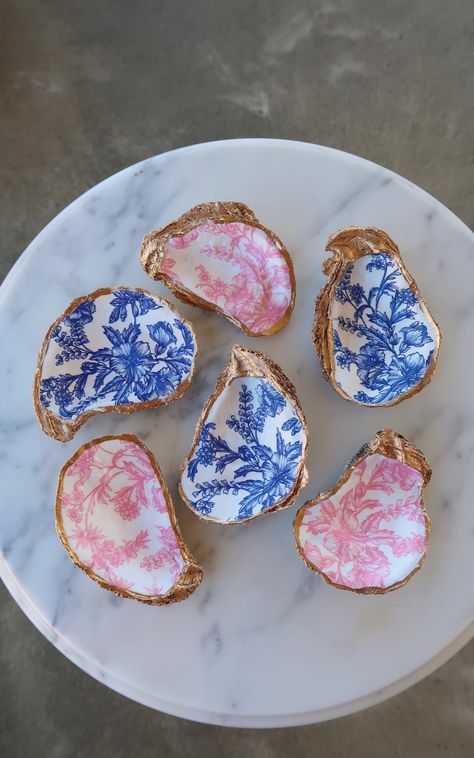 Handmade Oyster Shell Ring Dish, Coastal Decor, Wedding Favors, Bridesmaid Gifts, Trinket Dish, Decoupage Oyster Shells  Instagram: @shelleysseashells I started making these as a fun hobby and decided to turn it into a small business because these are too cute not to share with all of you  THANK YOU FOR SUPPORTING MY SMALL BUSINESS! ♡ Decorative Oyster Shells, Oyster Shell Jewelry, Beach Crafts Diy, Pinterest Challenge, Beach Room, Ring Dishes, Oyster Shells, Painting Inspo, Beach Crafts