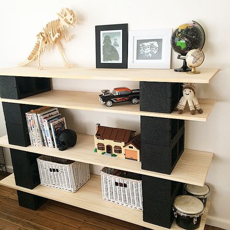 easy to make shelves. Ply wood, bessa blocks painted black..done! Cement Block Shelves, Shelves With Cinder Blocks, Brick And Wood Shelves, Brick Wood Shelf, Cement Block Bookshelf, Cinder Block Record Shelf, Cinder Block Shelves, Make Shelves, Garden Shelf