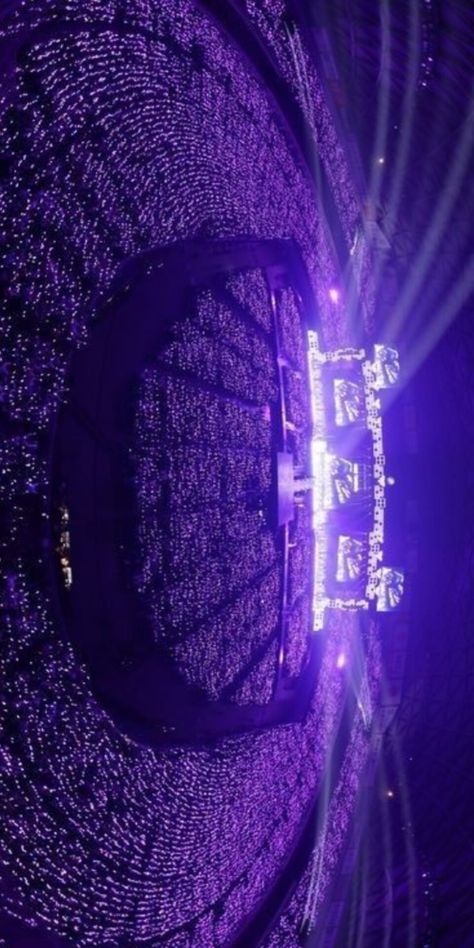 BTS Blackpink Ocean Concert, Bts Trophy Room, Bts Army Concert Photos, Bts Army Pictures, Bts Concert Aesthetic, Bts In Concert, Purple Ocean Bts, Bts Concert Wallpaper, Kpop Ocean