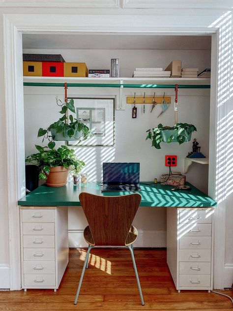 Office Eclectic, Charleston Sc Photography, Closet Desk, Mid Century Interior Design, Mid Century Eclectic, Colorful Desk, Mid Century Interior, Green Desk, Studio Desk