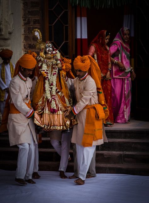 Gangore Festival, Mehrangarh Fort, Private Ceremony, Illustrated Wedding Invitations, Indian Legends, Dj Images Hd, Dj Images, History Of India, Cute Couple Drawings