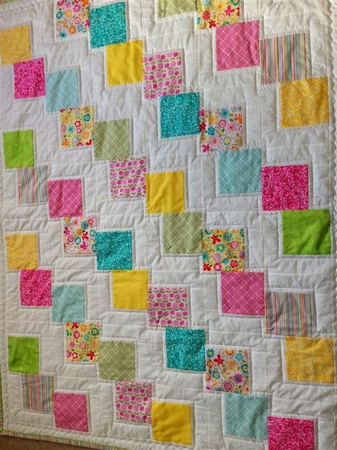 Tumbling Charms Tumbling Charms Quilt Pattern, Patchwork Ideas, Rag Quilts, Charm Quilt, Rag Quilt, Scrap Quilts, Quilt Ideas, Quilt Pattern, Tumbling