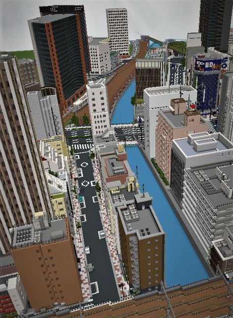 Minecraft City Bridge Ideas, Minecraft Downtown Buildings, Minecraft City Ideas Layout, Minecraft Airport, Batman Minecraft, Triangle Building, Minecraft Skyscraper, City Minecraft, Minecraft Japanese House