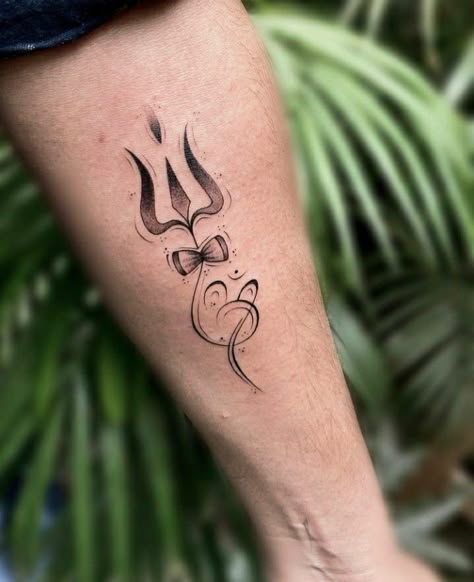 Trisula Tattoo, Trisula Tattoo Design, Sanatan Logo, Shiv Tattoo Design, Rudraksh Tattoo, Mahadev Tattoos, Trishul Tattoo Design, Om Trishul Tattoo, Shading Tattoos