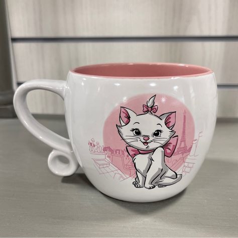 Perfect For Disney Lovers And Cat Lovers! Beautiful Mug That Would Make The Perfect Gift! Will Pack With Care And Ship Quickly From A Smoke Free Home Check Out My Closet For Other Viral Holiday, Seasonal Decor, Halloween, Pink Halloween, Rae Dunn, Disney, Hello Kitty, Harry Potter, Summer, Mushrooms, Cherry, Strawberry, Cat And Dog Themes In My Closet. Bundles Of Two Or More Items Are Discounted But Please Remember Packages Must Weigh Less Than 5lbs. #Tjmaxx Homegoods Marshalls Target Tiktok Vir Marie The Aristocats, Marie Disney, Disney Hello Kitty, Rae Dunn Disney, Cat Princess, Strawberry Cat, Aristocats Marie, Disney Coffee Mugs, Cherry Strawberry