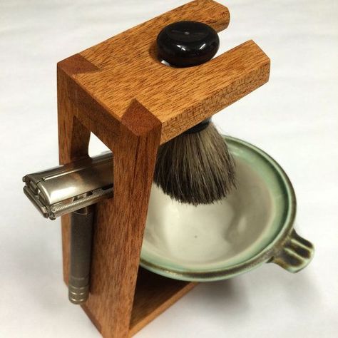 Safety Razor Stand, Diy Beard Oil, Shaving Stand, Diy Beard, Beard Care Products, Razor Stand, Straight Razor Shaving, Razor Holder, Shaving Accessories