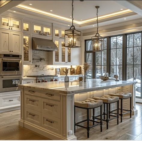 Big Spacious Kitchen, Rich People Kitchen, Kitchen Remodel With Island Open Concept, Homes In The Country, Italian House Kitchen, Dream Home Design Kitchen, Traditional House Kitchen, French Country Modern Kitchen, Big Kitchen Aesthetic