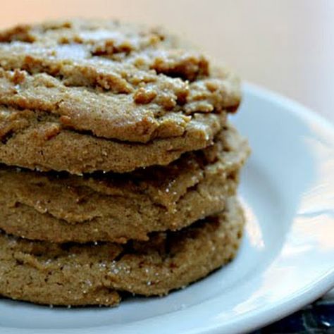 Tonka Bean Spice Snap Cookies Tonka Bean Recipes, Bean Cookies, Sweet Kitchen, Bean Recipe, Perfect Pantry, Flaky Biscuits, Roll Cookies, Cookies Christmas, Spice Cookies