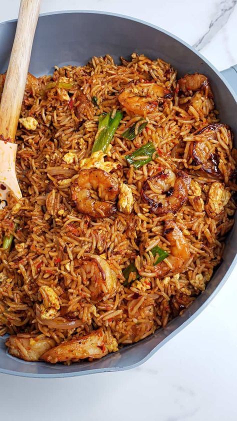 Shrimp Fried Rice Best Shrimp Fried Rice, Hibachi Fried Rice, Chef Breakfast, Shrimp Fried Rice Recipe, Shrimp And Rice Recipes, Dinner Homemade, Dark Soy Sauce, Shrimp Fried Rice, Soul Food Dinner