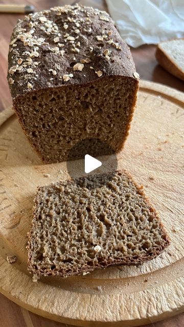 NANCY on Instagram: "RYE BREAD - my current favourite bread.
No machine, no kneading, tastes delicious and it’s good for you. 
Recipe available to screenshot at the end. 🍞 
#ryebread #easyrecipe #bread #homemadebread" Nancy Birtwhistle, Rye Bread Recipes, Rye Bread, Tasty Baking, Bread Machine, Sin Gluten, Homemade Bread, Rye, Bread Baking