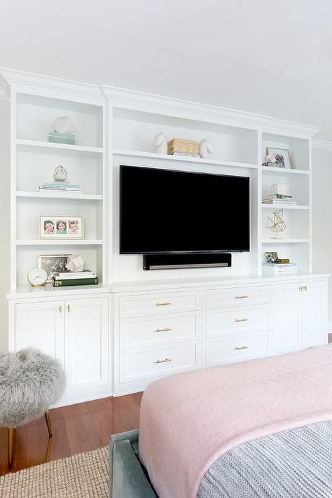 Bed Facing Built In TV Unit - Transitional - Bedroom Kokedama Display, Bedroom Wall Units, Bedroom Built Ins, Bedroom Tv Wall, Built In Entertainment Center, Hanging Gardens, Velvet Upholstered Bed, Entertainment Center Decor, Tv In Bedroom