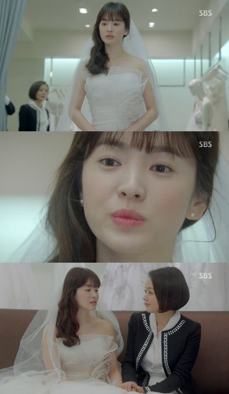 "That Winter, The Wind Blows" Song Hye Kyo, Sadness Hidden Behind her Smile "Beautiful Bride" Jo In Sung, Hye Kyo, Song Hye Kyo, A Wedding Dress, K Drama, Korean Actresses, Cute Celebrities, Her Smile, Beautiful Bride