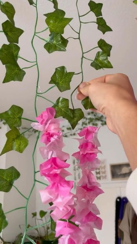 #ideas #cute #roomdecoration #cool #yxzcba #lyrics #speedsongs #edit #tiktok #explore #speedsongs #lyrics #song #explore #edit #fypシ#gift Paper Flowers Diy Wisteria, Paper Wisteria Tutorial, Diy Room Decor Hanging, Paper Wisteria Diy Tutorial, Room Decor Art Ideas, Diy Room Decor With Cardboard, Room Decor Paper Crafts Aesthetic, Easy Room Crafts, Cute Crafts Room Decor