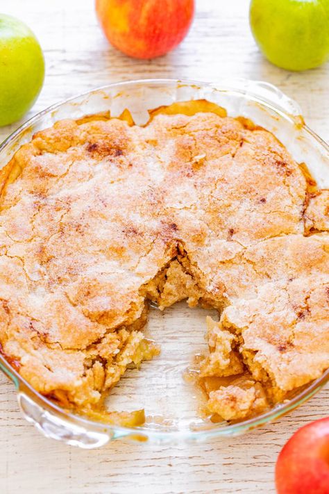 Crustless Apple Pie - Sometimes called Swedish apple pie, this EASY recipe for apple pie without a traditional pie crust is a FAST, foolproof, no-mixer recipe! It's loaded with cinnamon-spiced apples in every bite, dense, chewy, hearty, and is next level when topped with ice cream and salted caramel sauce! Crustless Apple Pie, Apple Zucchini Bread, Recipe For Apple Pie, Swedish Apple Pie, Caramel Apple Crumble, Apple Pie Bread, Dessert Breads, Apple Crumble Pie, Crustless Pumpkin Pie