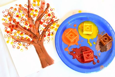 Seasons Crafts For Kids, Fall School Crafts, Lego Painting, Fall Tree Craft, Preschool Painting, Winter Crafts For Toddlers, Paint Leaves, Grandparents Card, Activity For Preschool