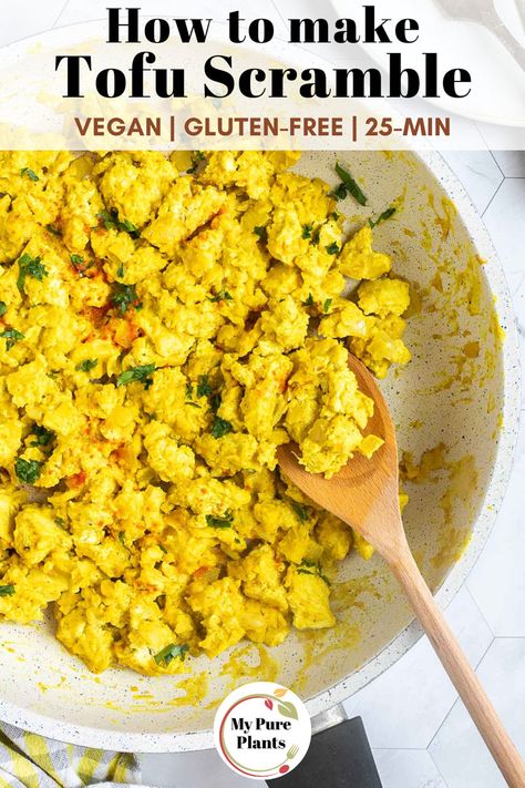 This tofu scramble recipe is a delicious, plant-based alternative that mimics the texture of scrambled eggs. It is a hearty and wholesome vegan breakfast that is packed with flavor and is ready in just 15 minutes. Breakfast Tofu, Tofu Scramble Recipe, Vegan Tofu Scramble, Tofu Scramble Vegan, Scrambled Tofu Recipe, Scrambled Tofu, Gluten Free Wraps, Vegan Tofu, Healthy Restaurant