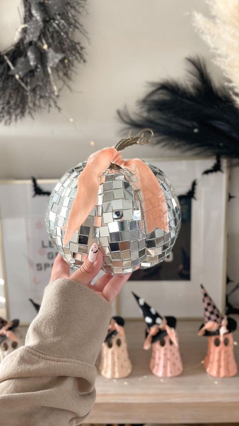 Pumpkin Disco Ball, Disco Halloween Decor, Aurelie Erikson, Disco Ball Pumpkin, Disco Pumpkin, Disco Halloween, Diy Witch, 7th Birthday Party Ideas, Pink Goth