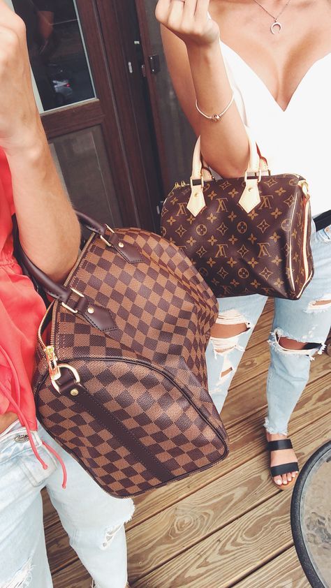 Speedy 25 Bandouliere Damier Ebene, Speedy 25 Damier Ebene, Speedy 25 Monogram, Speedy 30 Bandouliere Outfit, Lv Speedy 25 Bandouliere Outfit, Louis Vuitton Speedy 25 Outfits, Speedy 25 Outfit, Louis Vuitton Speedy Outfit, Speedy 25 Bandouliere