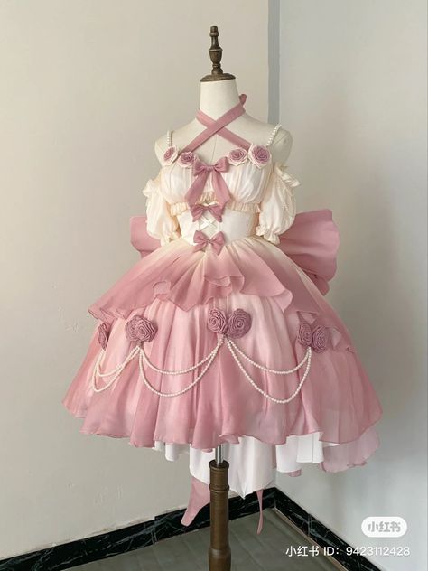 Gaun Abad Pertengahan, Style Types, Spring Summer Autumn Winter, Old Fashion Dresses, Crop Top Dress, Kawaii Fashion Outfits, Fairytale Dress, Sweet Lolita, Really Cute Outfits