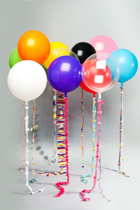 Round balloons - luv ❤ Balloons And Streamers, Deco Champetre, Deco Originale, E Card, Party Inspiration, The Balloon, Diy Party, Party Balloons, Party Event