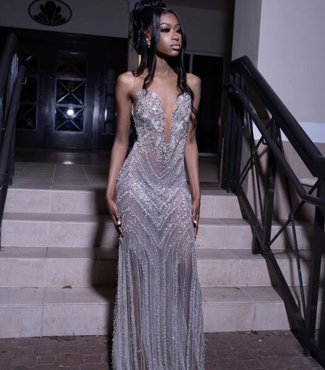 Loyalty Dresses, Prom Dresses Crystals, Baddie Prom Dresses Silver, Silver White Prom Dress, Light Color Prom Dresses, Silver Grad Dress, White Sparkle Prom Dress, Silver Prom Looks, Sliver Prom Dresses Black Women