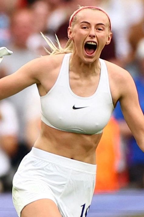 Chloe Kelly England, Chloe Kelly Wallpaper, Chloe Kelly, Picture Quiz, Football Women, England Ladies Football, Female Football, Female Football Player, Women Football