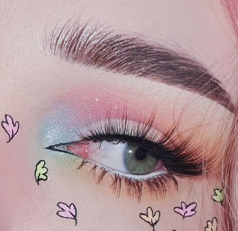 Heartstopper Makeup Looks, Heartstopper Makeup, Star Wars Makeup, Pastel Makeup, Cute Eye Makeup, Pride Makeup, Korean Eye Makeup, Graphic Makeup, Swag Makeup