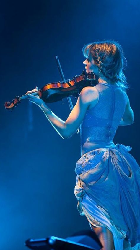 Someone Playing Violin Reference, Perspective References, Mirror Drawings, Woman Singing, Clothing Reference, Lindsey Stirling, Human Reference, Pose References, Body Reference Poses