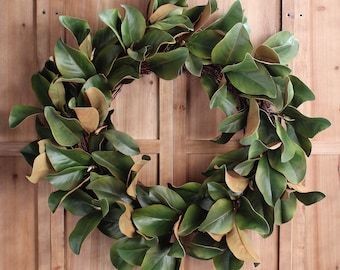 DarbyCreekTrading - Etsy UK Greenery Wreaths, Magnolia Leaf Wreath, Magnolia Leaf, Magnolia Wreath, White Magnolia, Magnolia Leaves, Forever Flowers, Greenery Wreath, Wreath Making