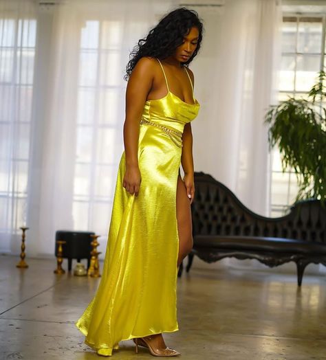 831 Likes, 7 Comments - Shop Sonya Bees (@shopsonyabees) on Instagram: “@shopsonyabees  Search🔎 Brandi Maxi www.shopsonyab.com CLICK LINK IN BIO TO SHOP” Side Split, One Shoulder Formal Dress, Split, Maxi Dress, Formal Dresses, Womens Dresses, Yellow, Women Shopping, On Instagram