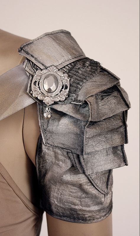 Another armor I by Pinkabsinthe Fabric Armor, Armor Inspiration, Armor Cosplay, Cosplay Idea, Awesome Cosplay, Metal Arm, Cosplay Armor, Cosplay Tutorial, Steampunk Costume