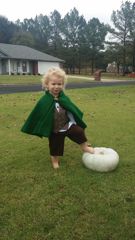 Frodo Costume Kids, Hobbit Costume Kids, Toddler Hobbit Costume, Baby Hobbit Costume, Frodo Baggins Costume, Frodo Costume, Hobbit Costume, Salem Halloween, First Halloween Costumes