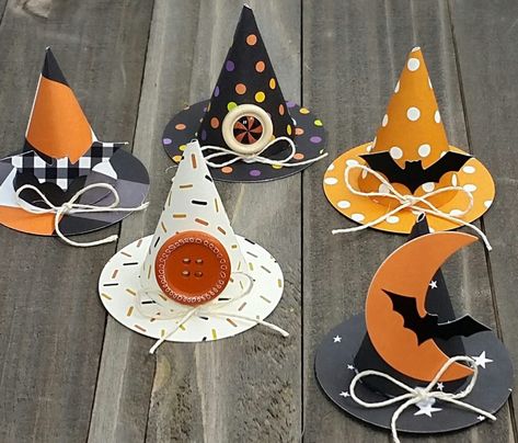 Dekorasi Halloween, Halloween Infantil, Homemade Bows, Halloween Paper Crafts, Halloween Templates, Fun Halloween Crafts, Lisa S, Adornos Halloween, Witch Hats