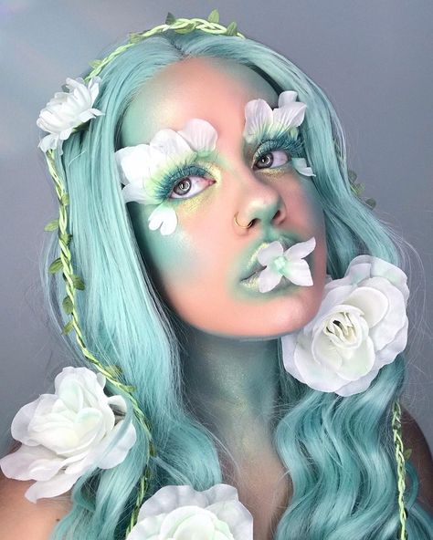 Fairy Makeup Ideas, Pink Wigs, Face Art Makeup, Fashion Wigs, Fairy Makeup, Special Effects Makeup, Creative Makeup Looks, Inspiration Photo, Sfx Makeup