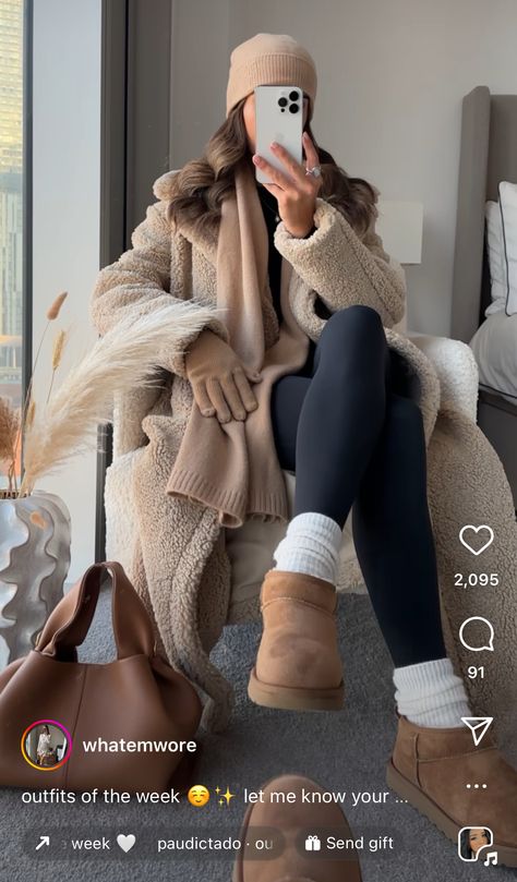 Long Teddy Coat Outfit, Mountain Outfit Fall, Teddy Coat Outfit Winter, Long Fur Coat Outfit, Teddy Coat Outfit, Snow Outfits For Women, Utah Outfits, Long Teddy Coat, Long Fur Coat