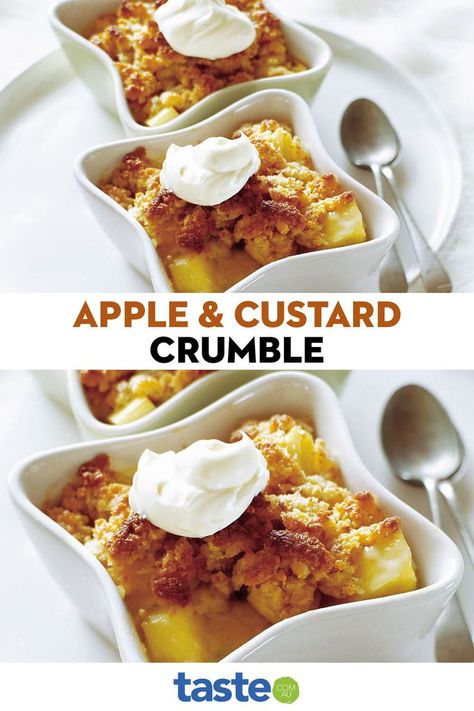 What's the best way to enjoy apple crumble? With warm, home-made custard. Custard Crumble, Vanilla Custard Recipe, Apple Custard, Apple Crumble Recipe, Aussie Food, Homemade Custard, Custard Pudding, Custard Powder, Custard Recipes