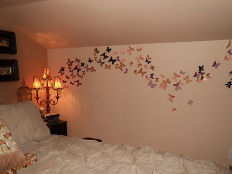 Bedroom Butterfly, Basement Update, Butterfly Room Decor, Home Office/gym, Paint Themes, Butterfly Room, Bed Wall Decor, Green Room, Simple Background Images