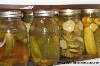 24 Hr. Refrigerator Pickles. They stay fresh in the fridge for months! Garlic Pickles, Garlic Dill Pickles, Bread And Butter Pickles, Butter Pickles, Pickles Recipe, Canning Pickles, Refrigerator Pickles, Pickle Butter, Dill Pickles