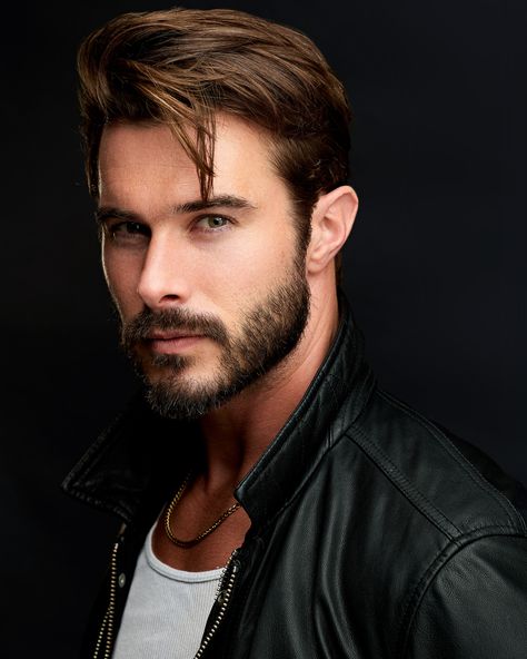 Client of the day: Alex Prange #headshotphotographer #headshots #headshotphotography #actorheadshot #professionalheadshots #laheadshots #linkedin #linkedinheaddshots #actorheadshots #headshotsession #headshotoftheday #losangelesheadshot #theatre #musical #theaterlife #musicaltheater #theatrical #theatrelove #talentgroup #acting #theatreclass #musicals #pgh #showbiz #latheater #corporateheadshot #losangeles #pittsburgh #cleveland #docherty Comedian Headshots Guys, Head Shots For Actors, Actors Headshots Men, Acting Headshots Men, Headshot Poses Men, Theatre Poses, Actor Headshots Male, Alex Prange, Male Headshot Poses